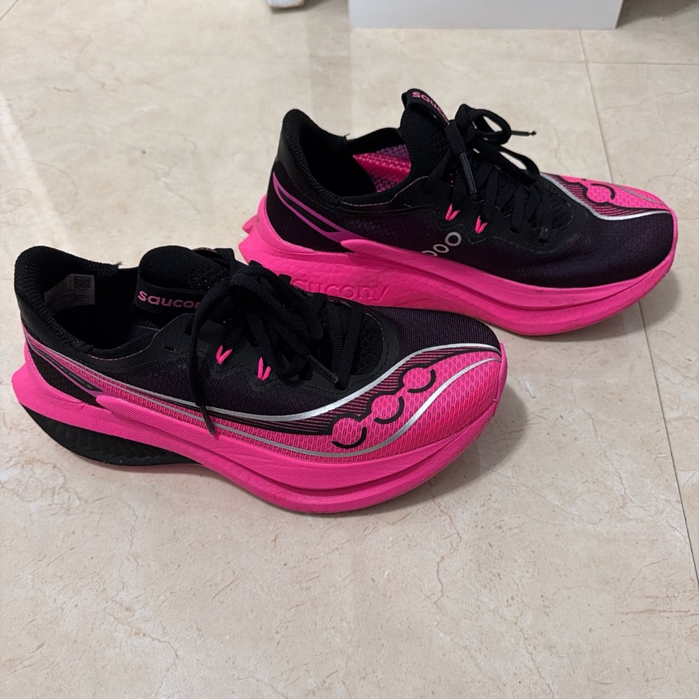 Saucony Women's Athletic Shoes in Black and Pink